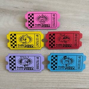 RARE BUNDLE ‼️ Five Nights At Freddy’s 🍕 (5) Prize Ticket Pin Set!
